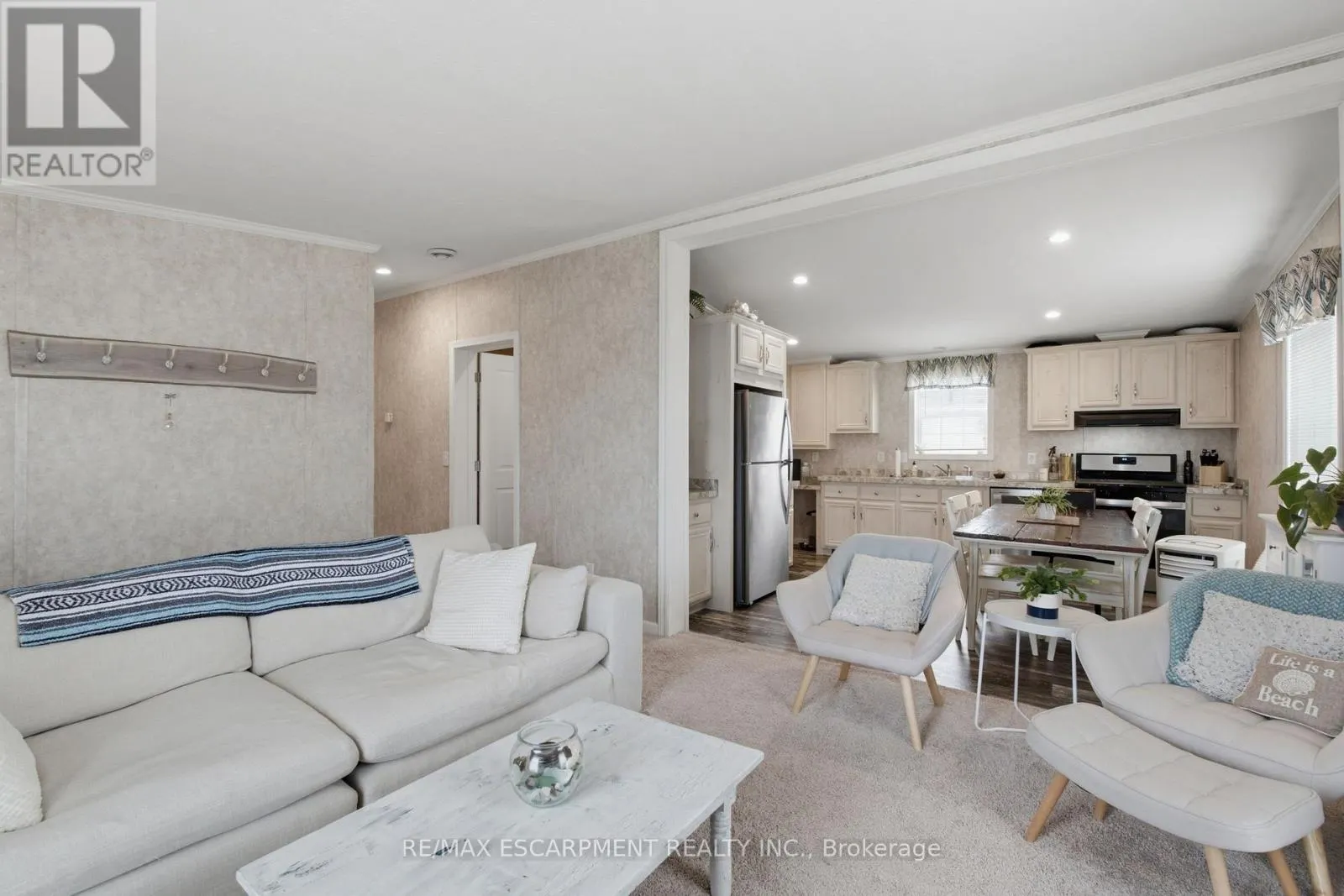 10 MARSH COVE
