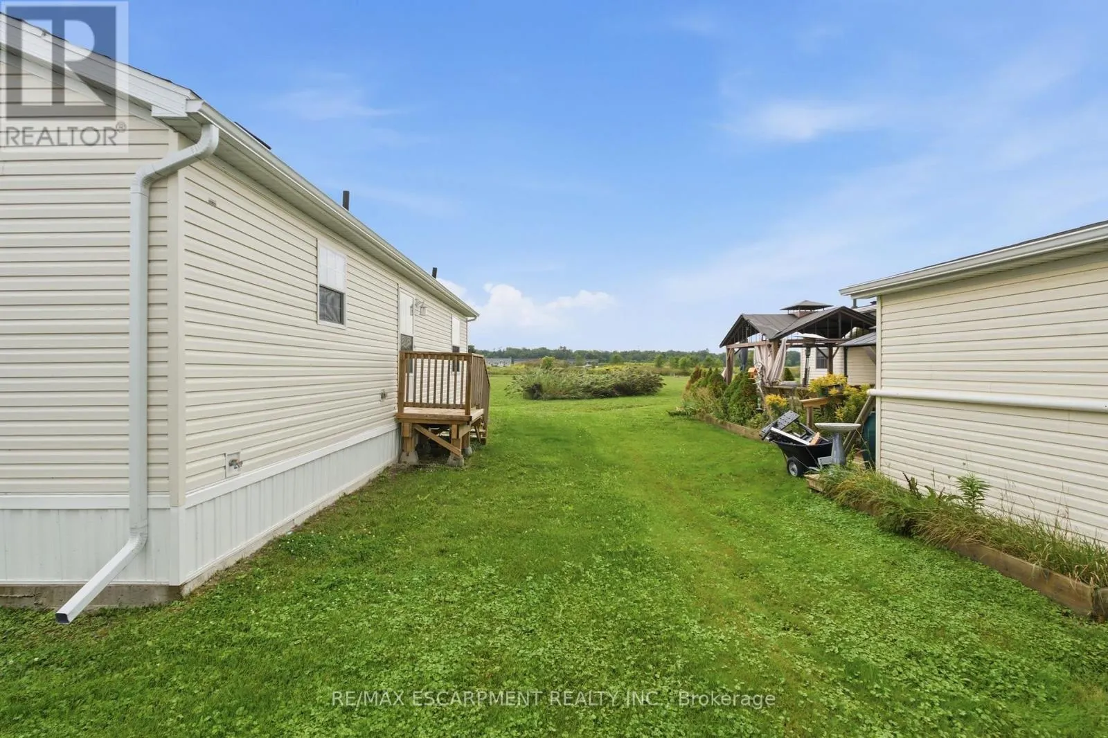 10 MARSH COVE