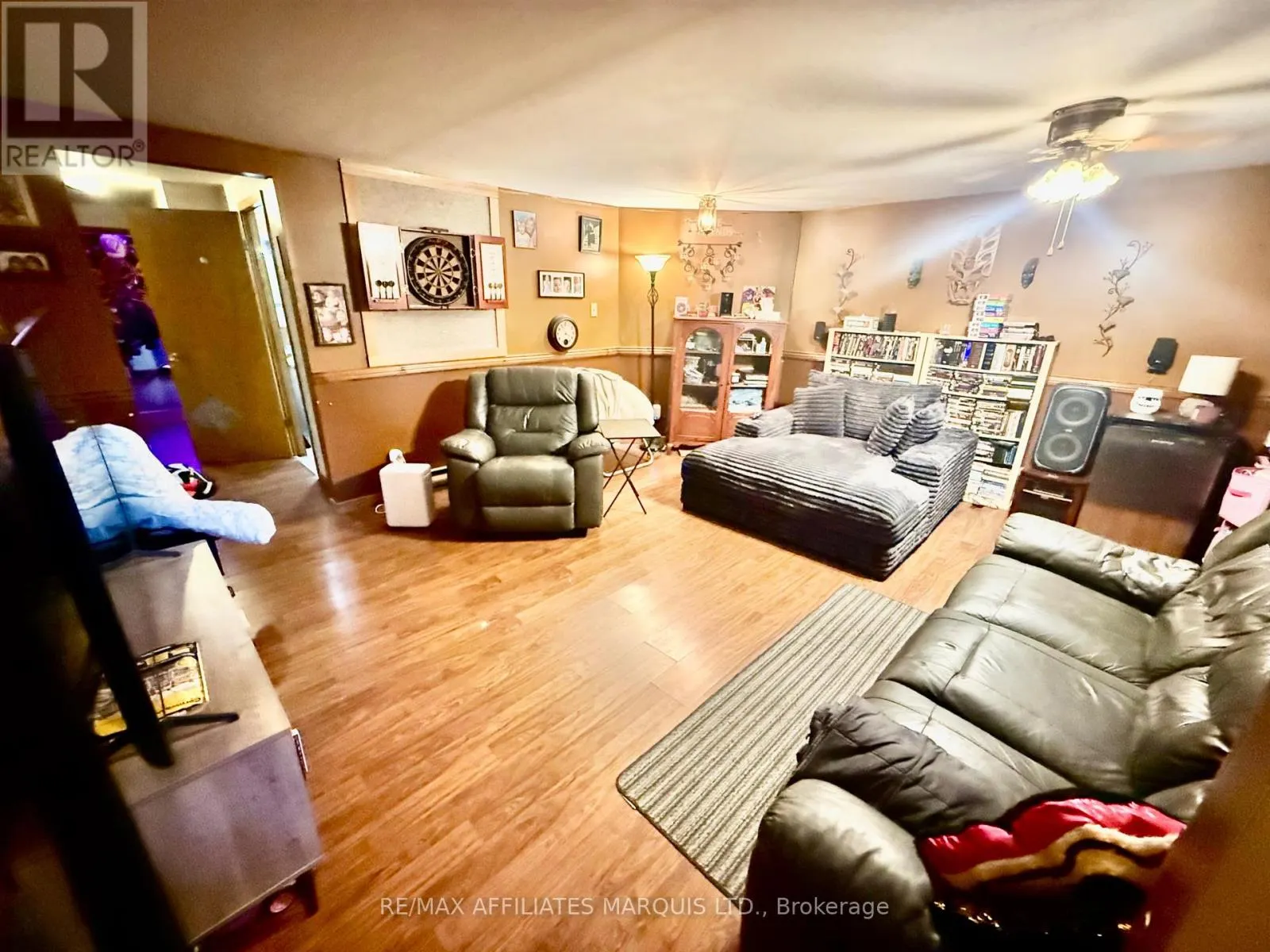 574 LYNWOOD DRIVE