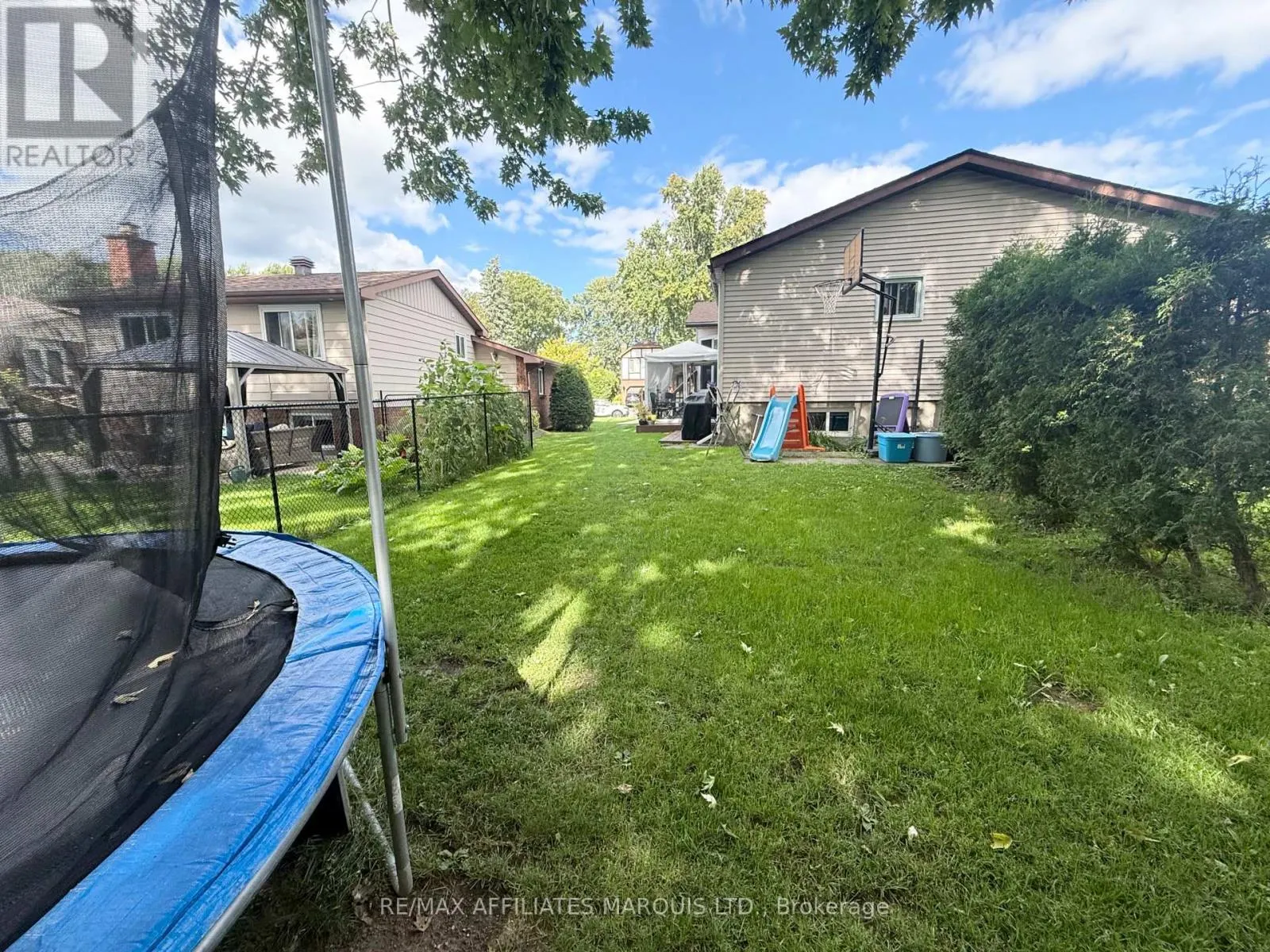 574 LYNWOOD DRIVE
