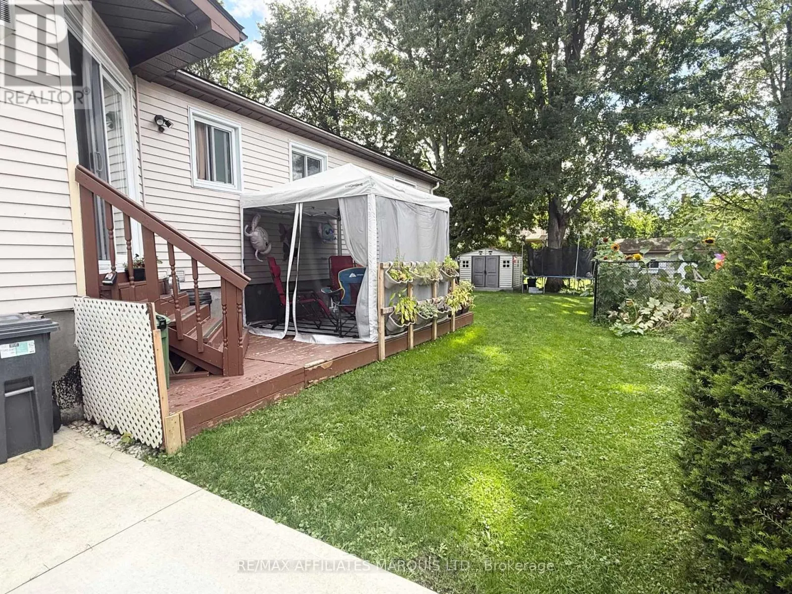 574 LYNWOOD DRIVE