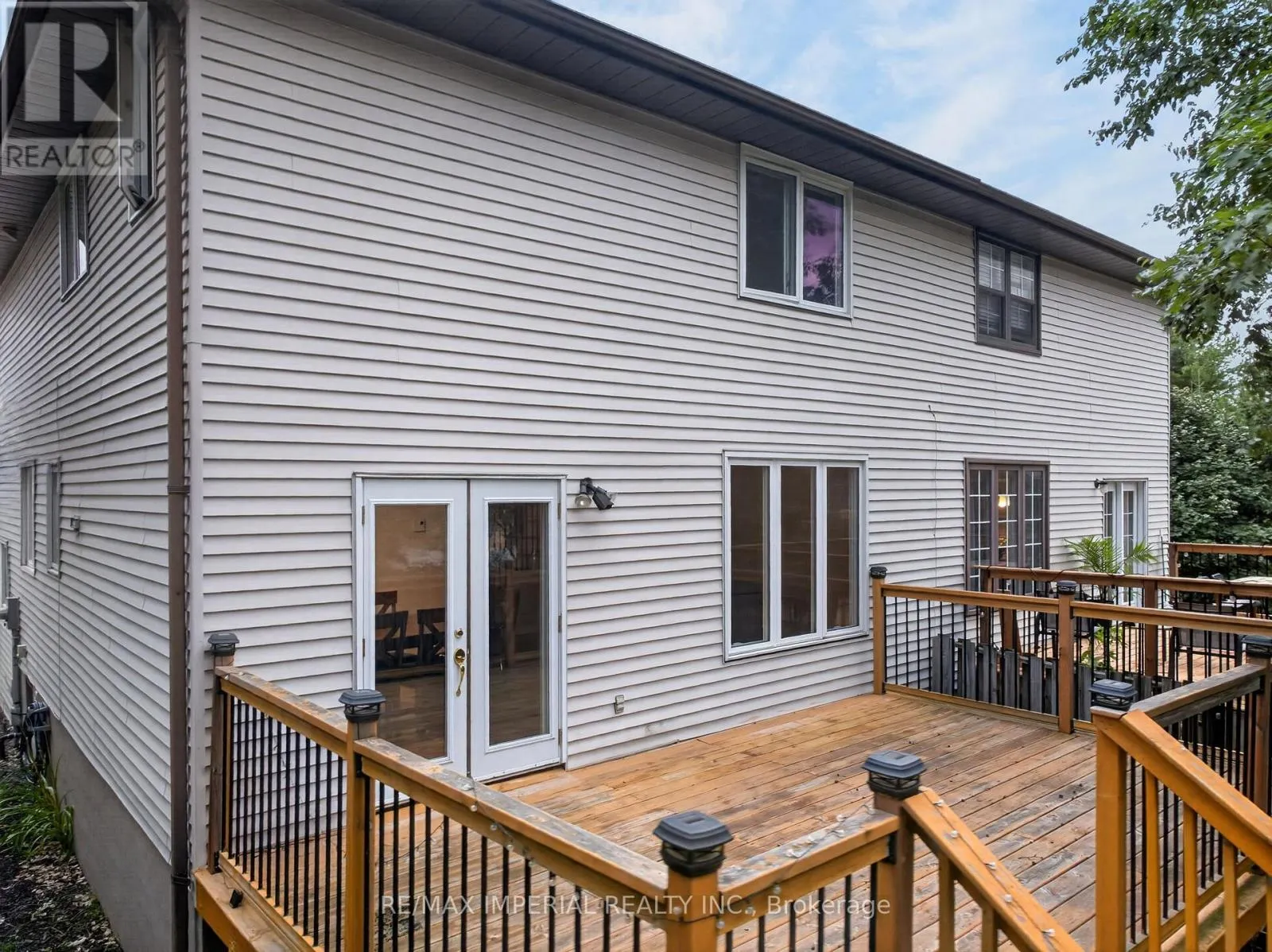60 RADCLIFF PARKWAY