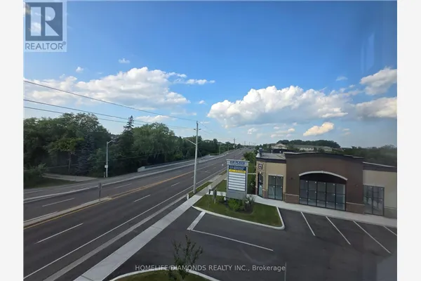 C11-203 (SECOND) - 873 FAIRWAY ROAD N