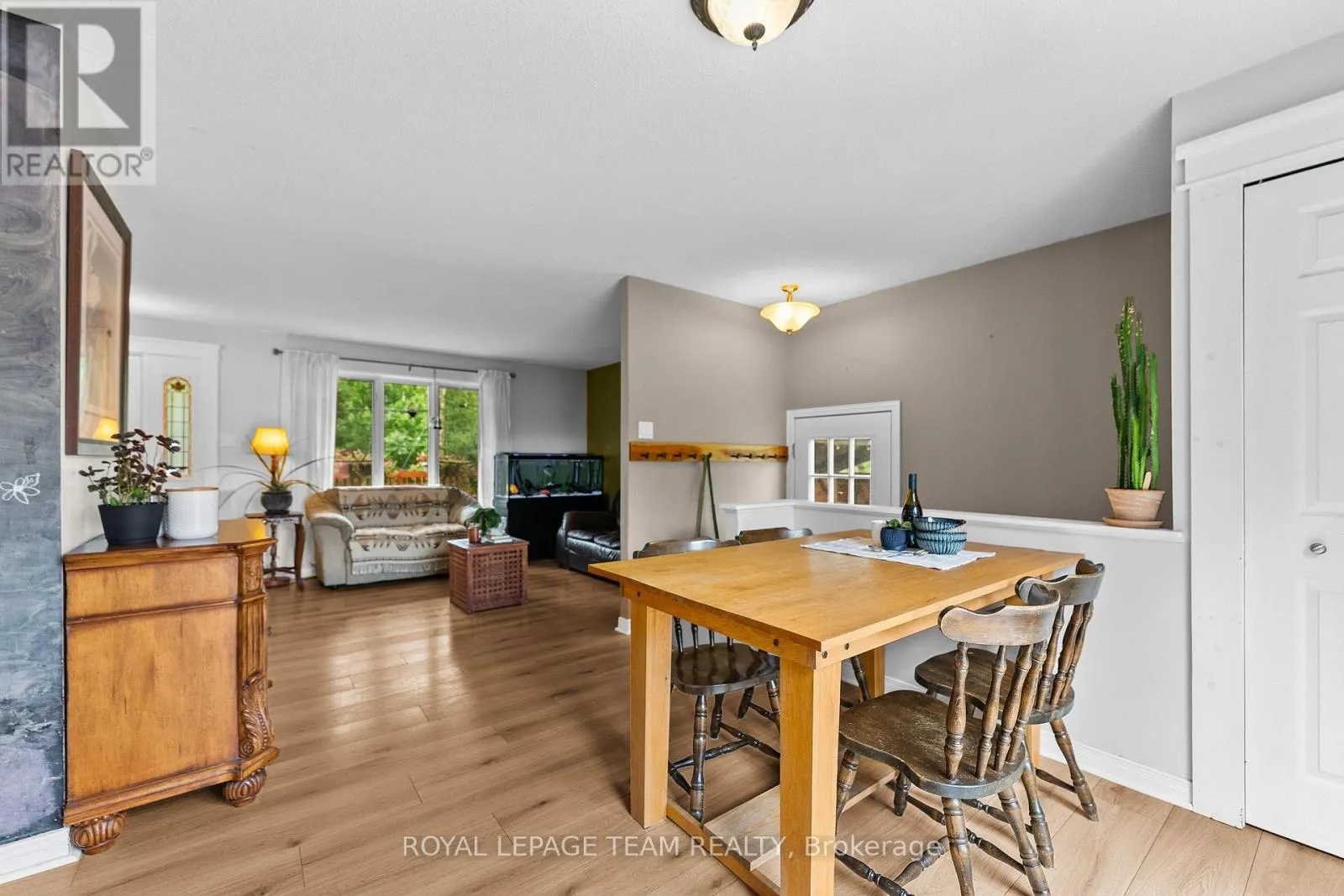 484 WYLIE ROAD
