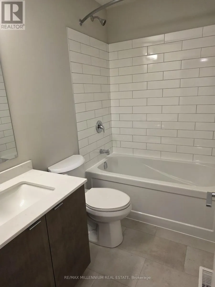 320 - 708 WOOLWICH STREET