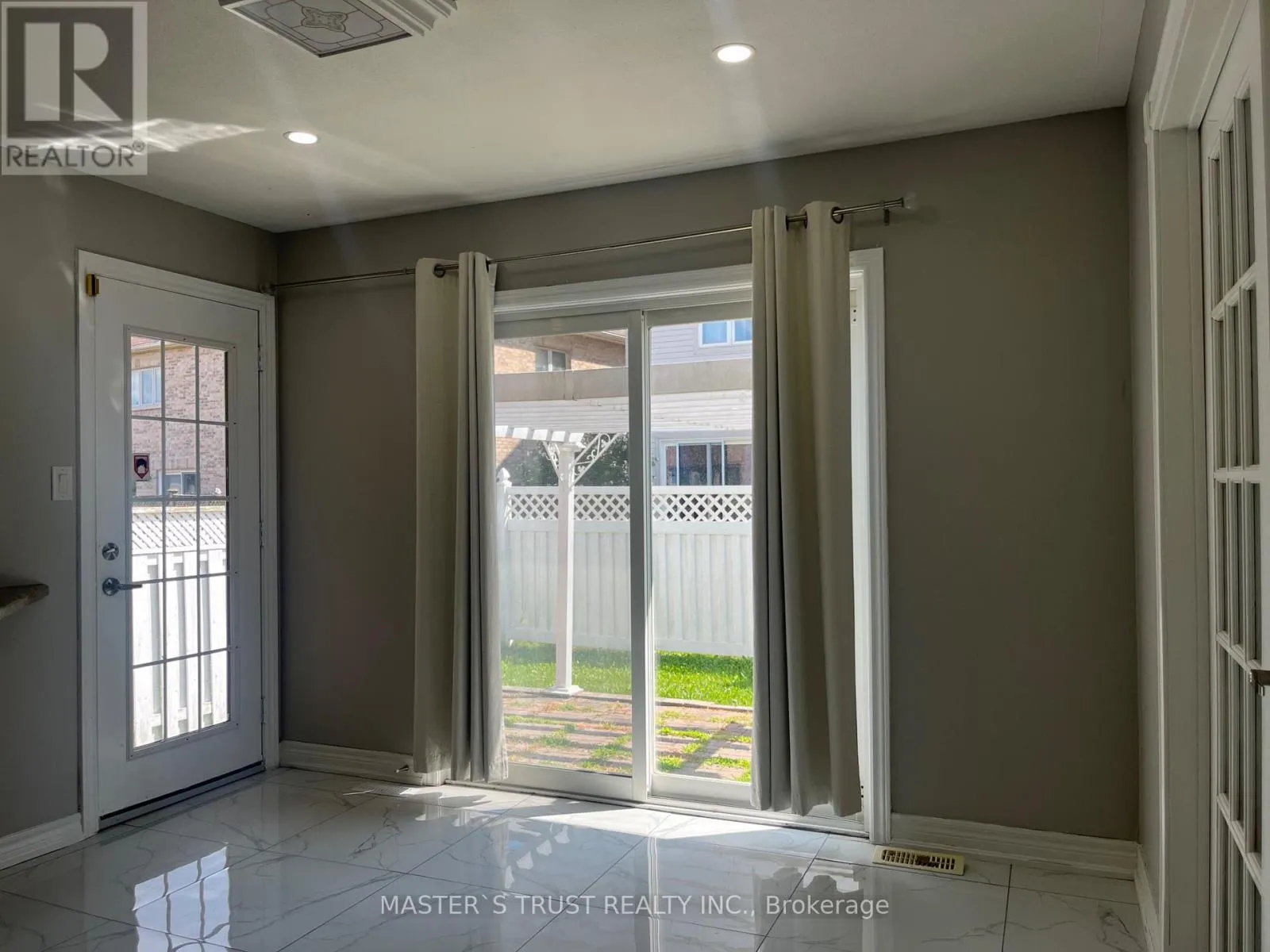 25 STEVENS DRIVE