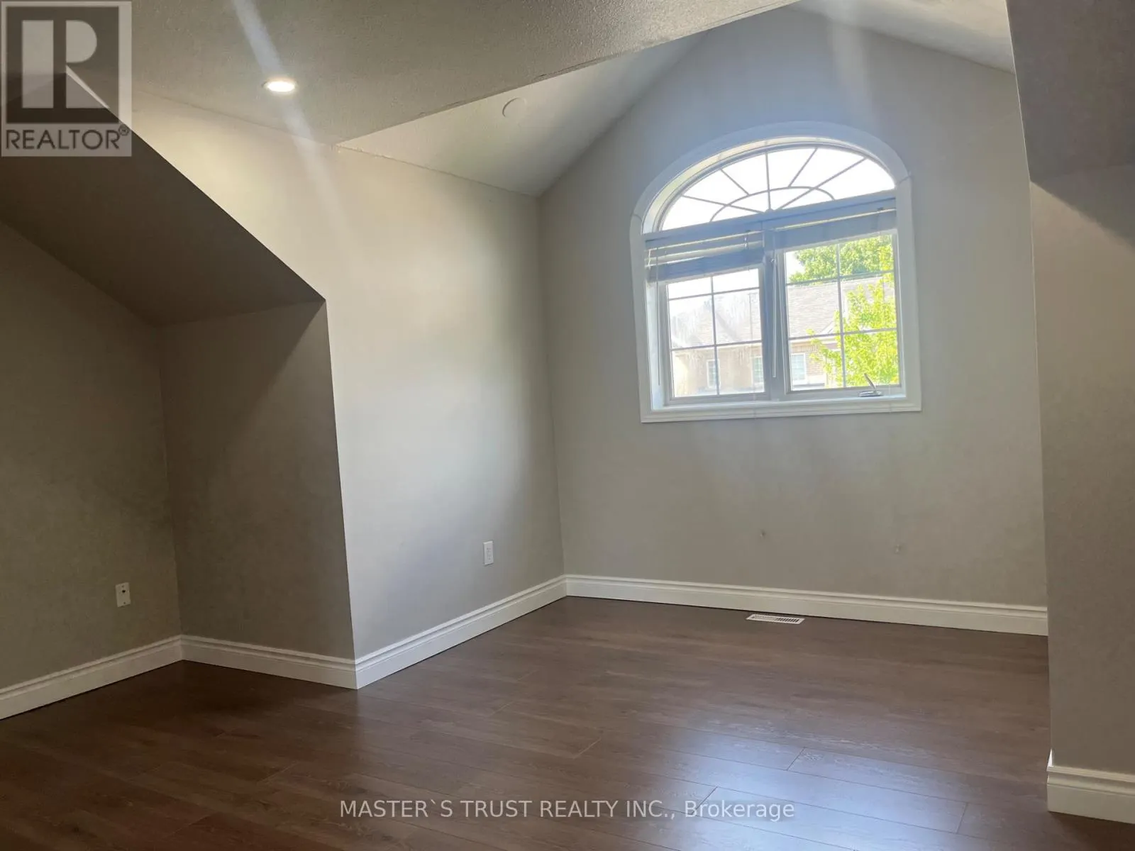 25 STEVENS DRIVE