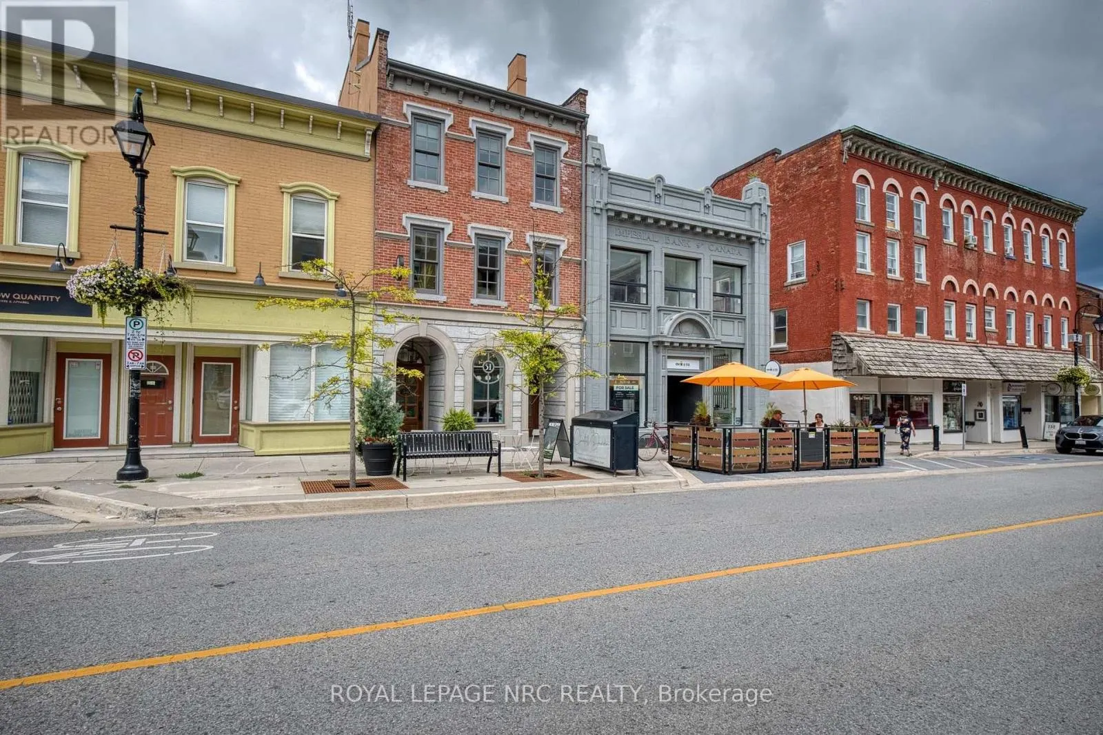 51 FRONT STREET S