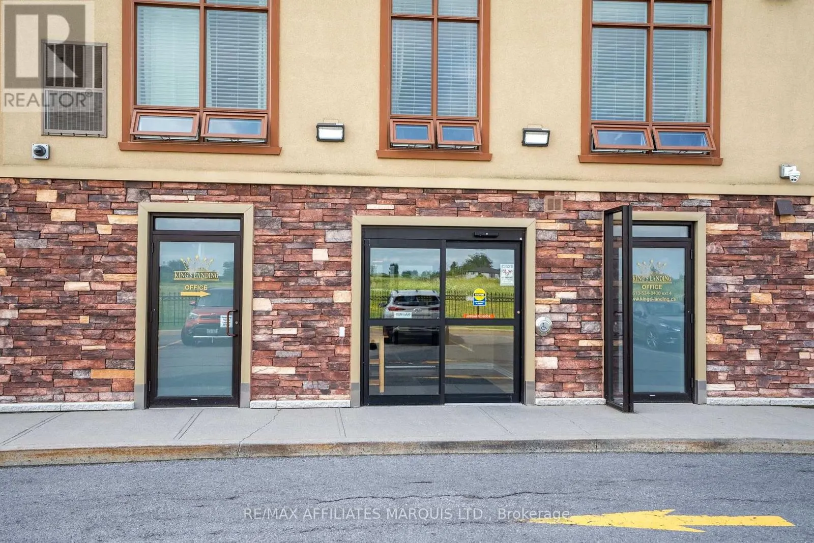 104 - 1146 MONTREAL ROAD