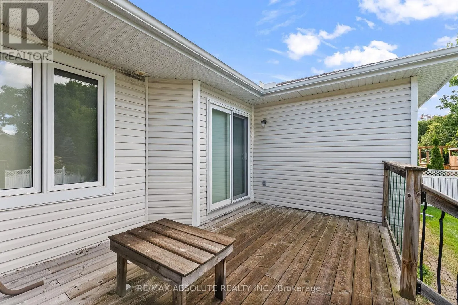 1 RIVER RIDGE CRESCENT