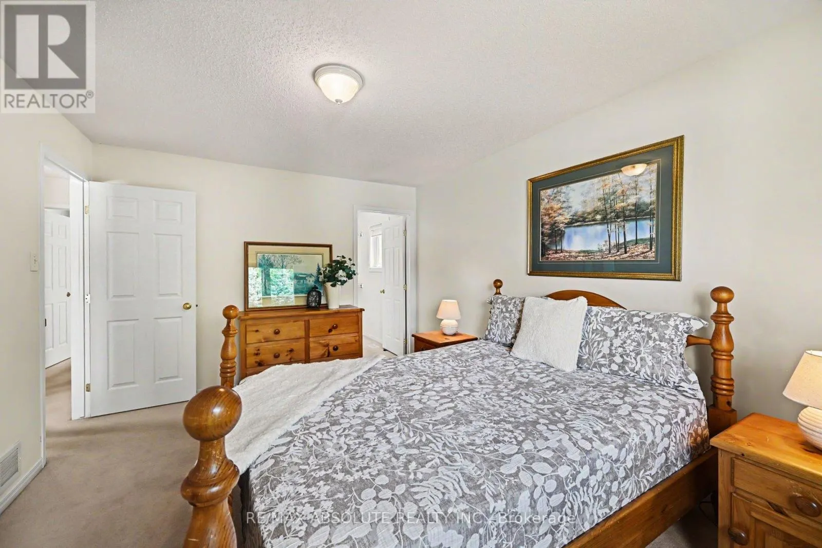 1 RIVER RIDGE CRESCENT