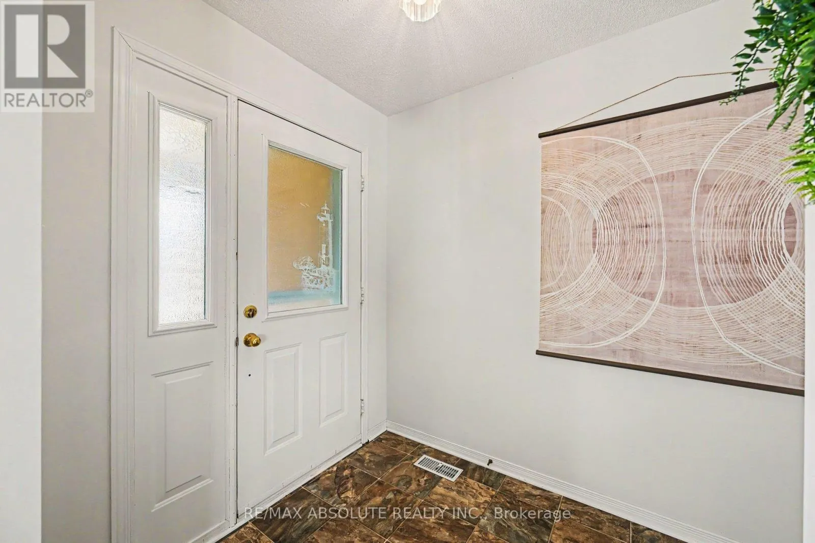 1 RIVER RIDGE CRESCENT