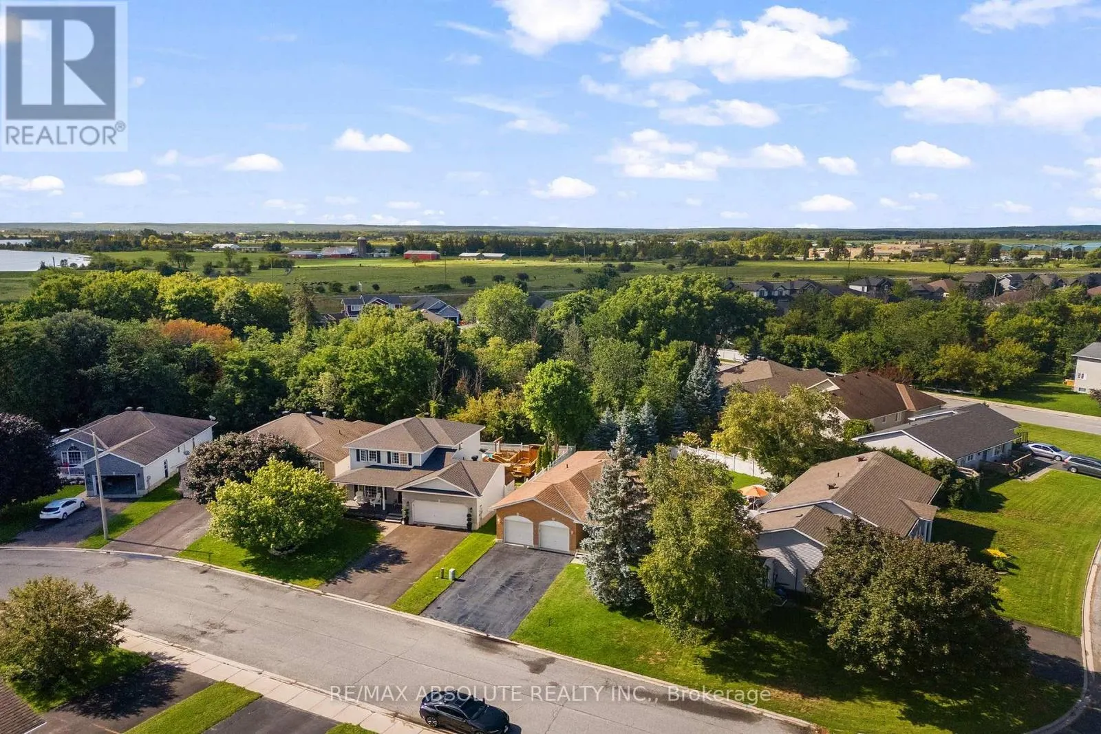 1 RIVER RIDGE CRESCENT