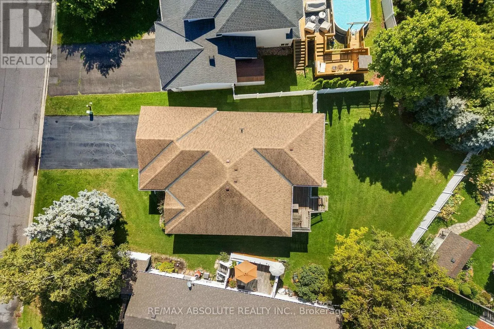 1 RIVER RIDGE CRESCENT