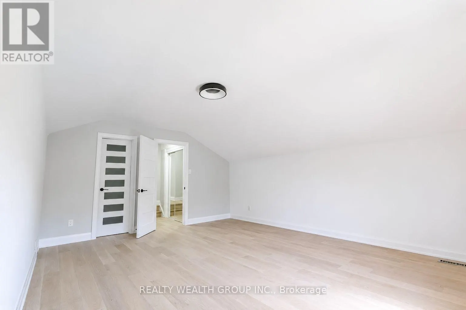 264 SHAKESPEARE DRIVE