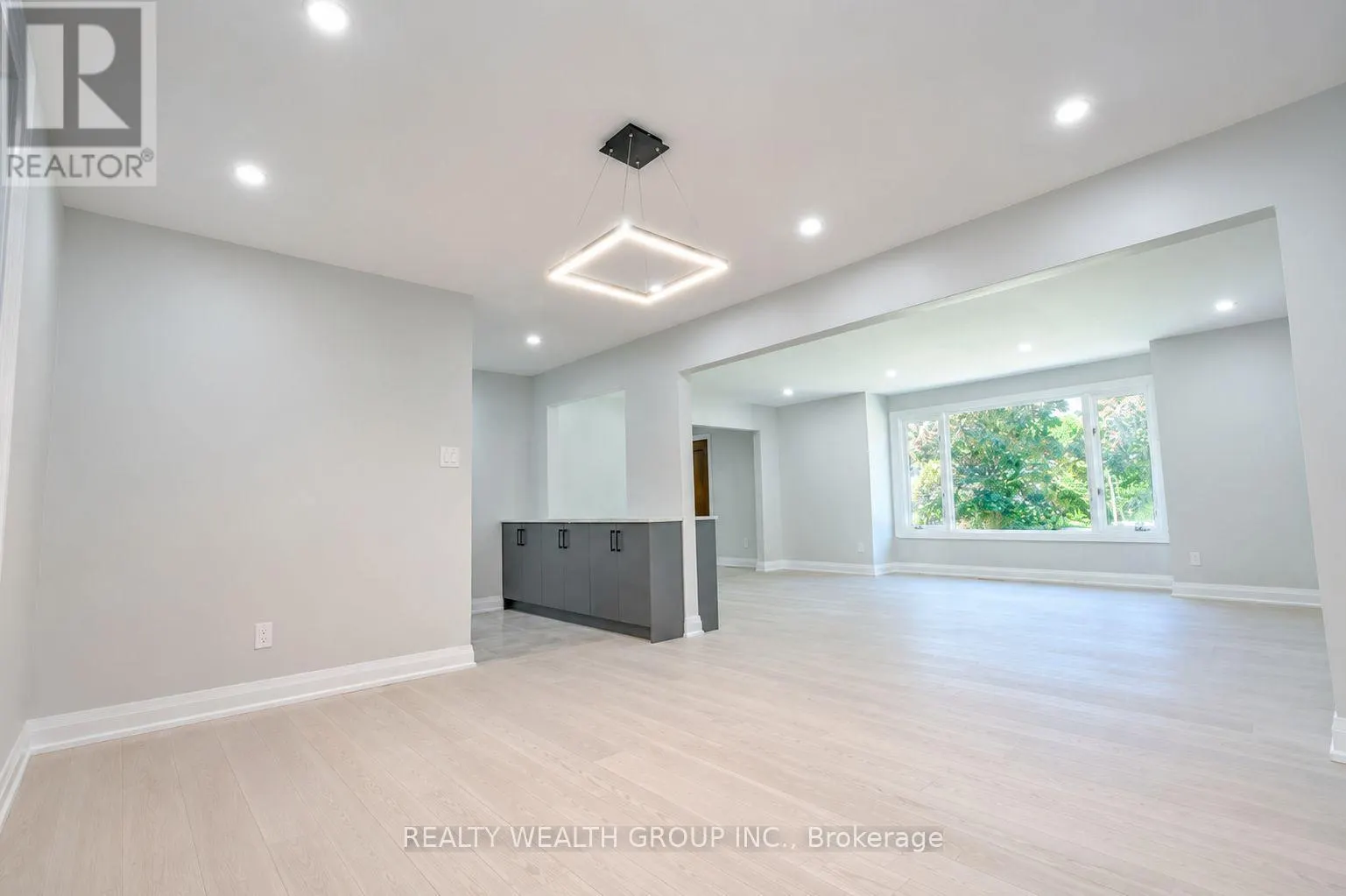 264 SHAKESPEARE DRIVE