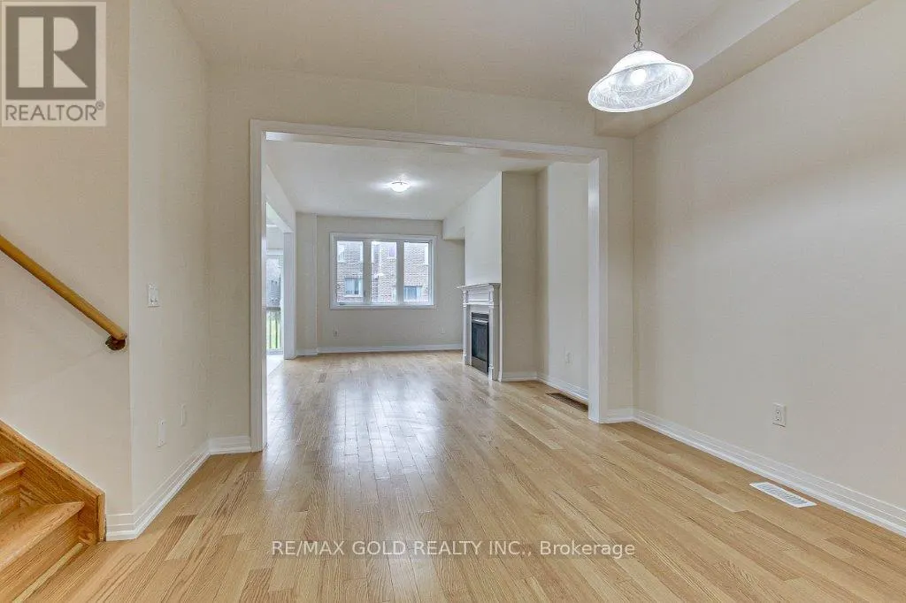 120 HUNTINGFORD TRAIL