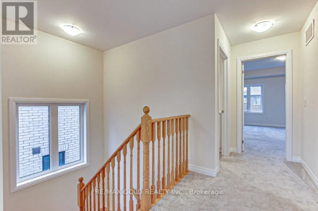 120 HUNTINGFORD TRAIL