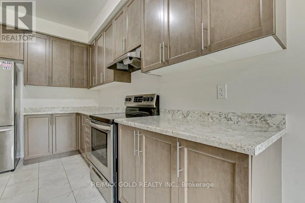120 HUNTINGFORD TRAIL