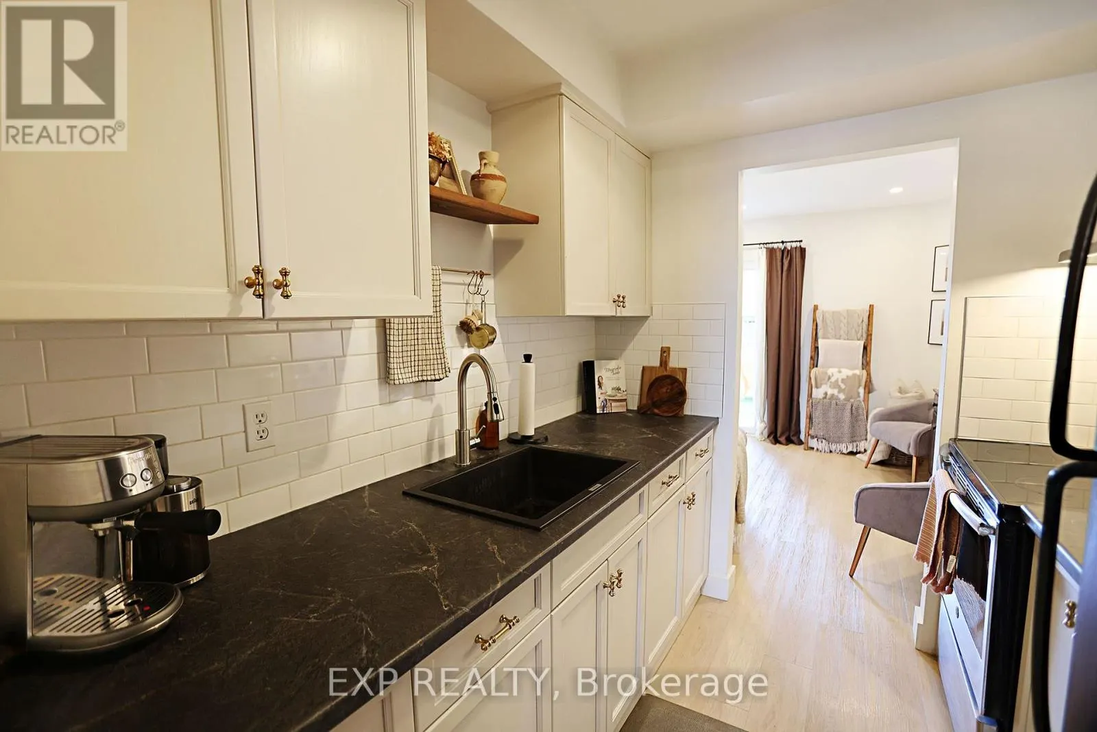 2 - 59 BLANDFORD STREET