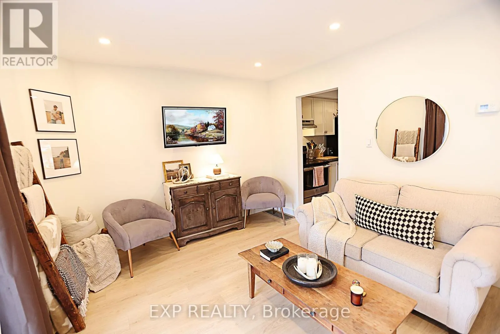 2 - 59 BLANDFORD STREET