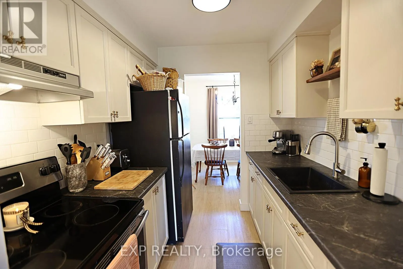 2 - 59 BLANDFORD STREET