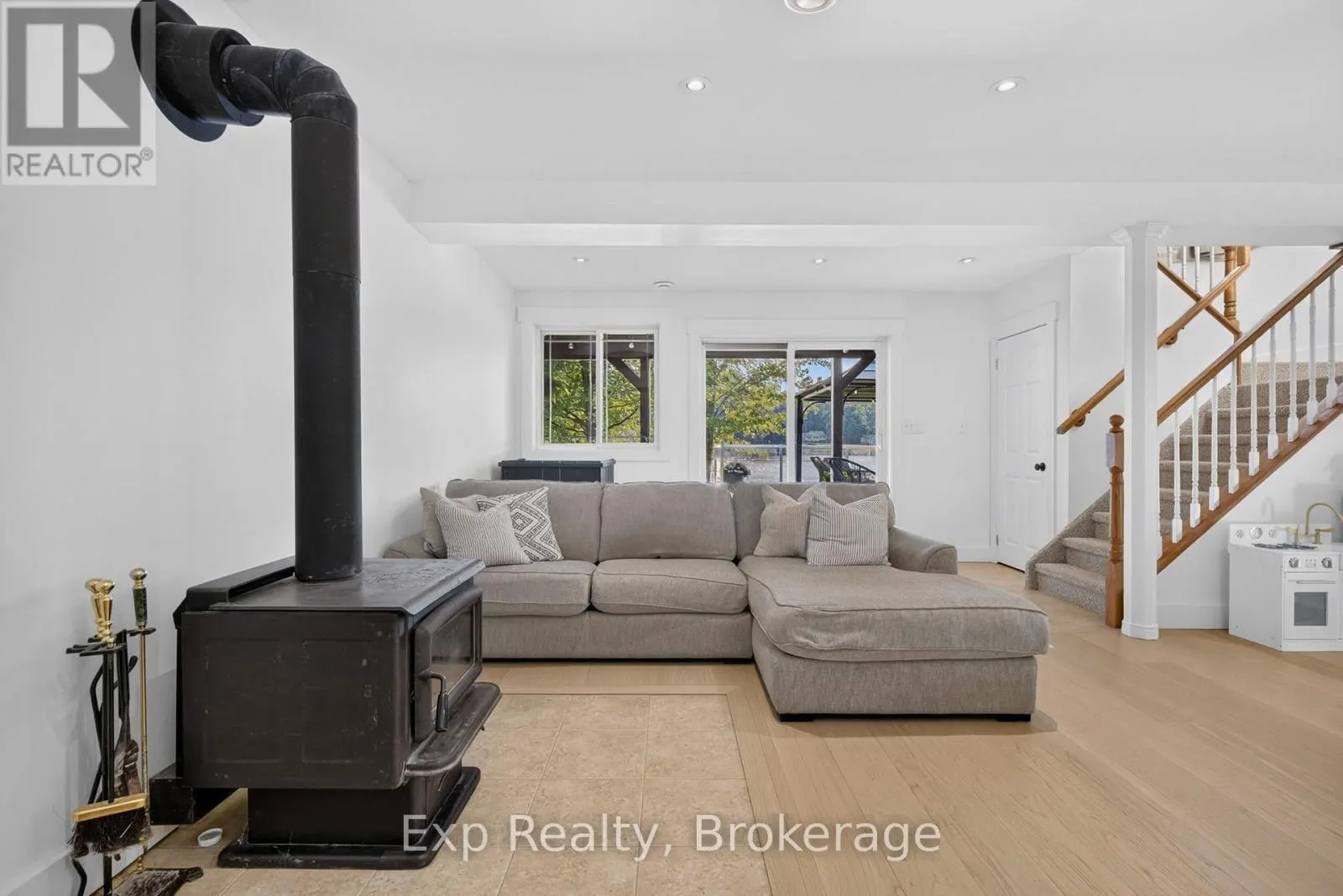 90 COSY COVE LANE