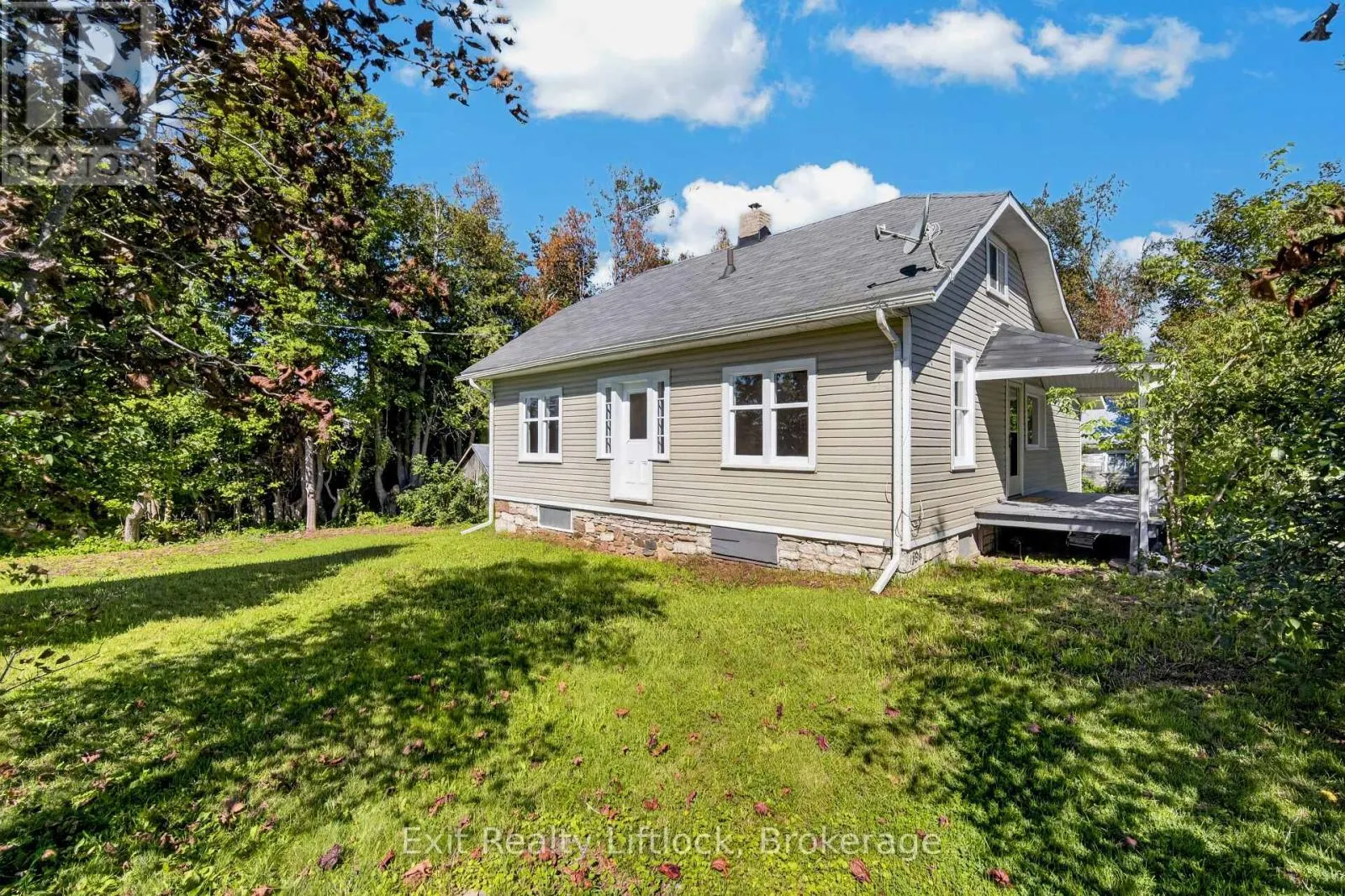 1952 COUNTY RD 6 ROAD