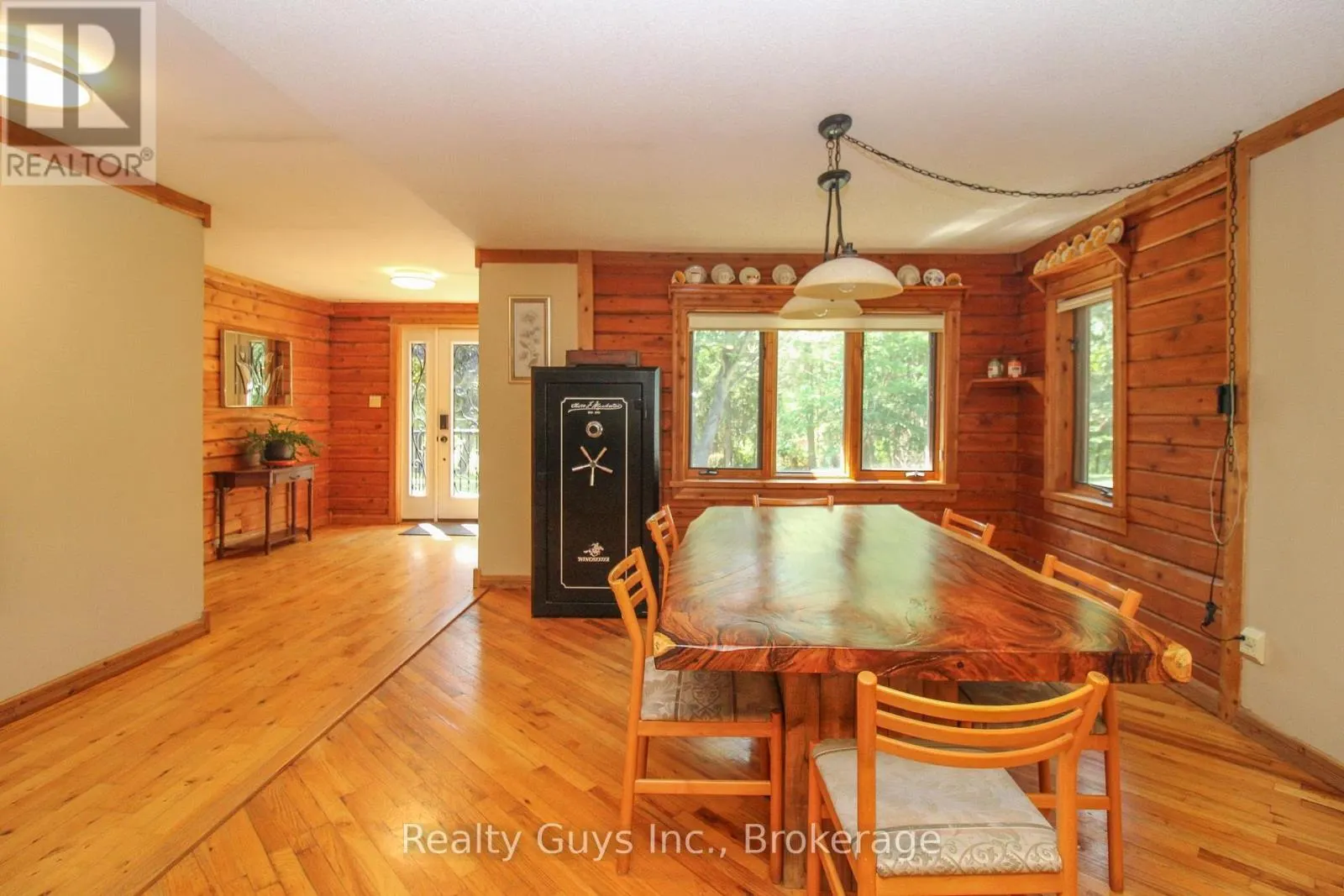 891 COUNTY ROAD
