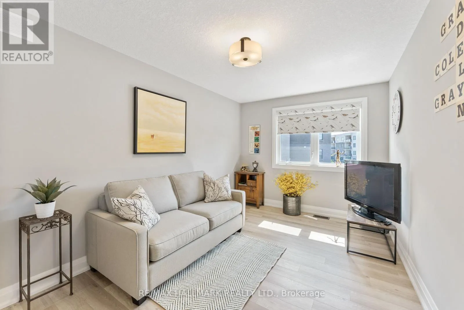 77 REA DRIVE