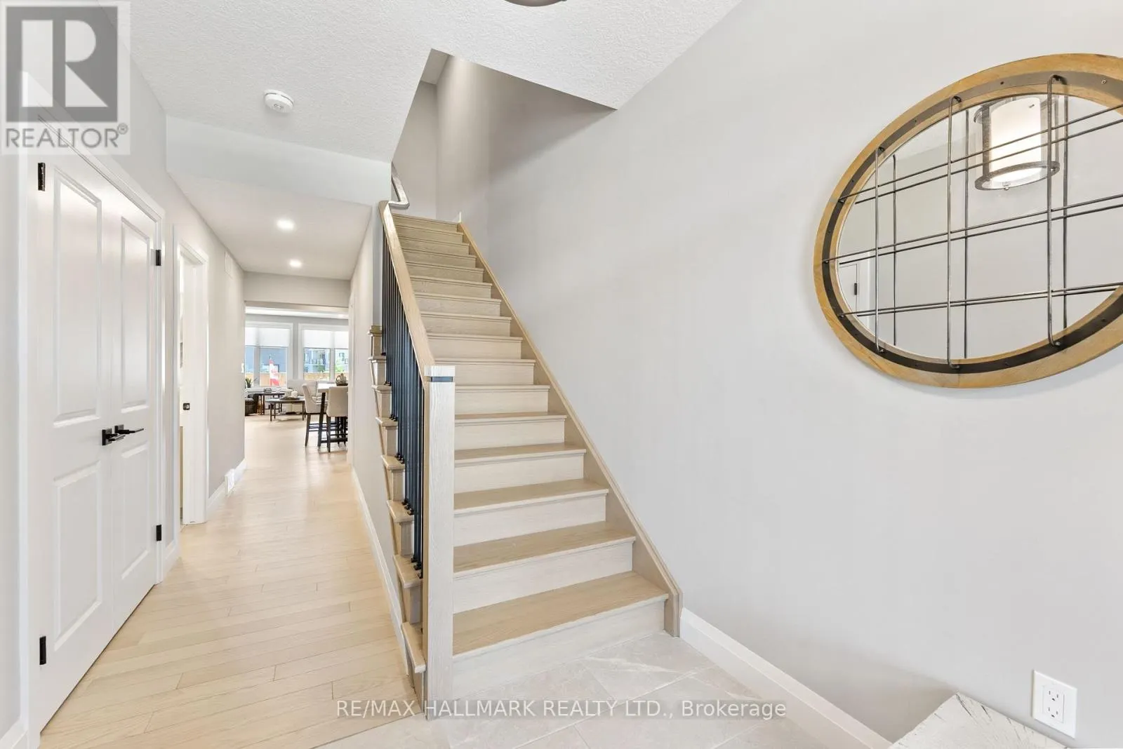 77 REA DRIVE