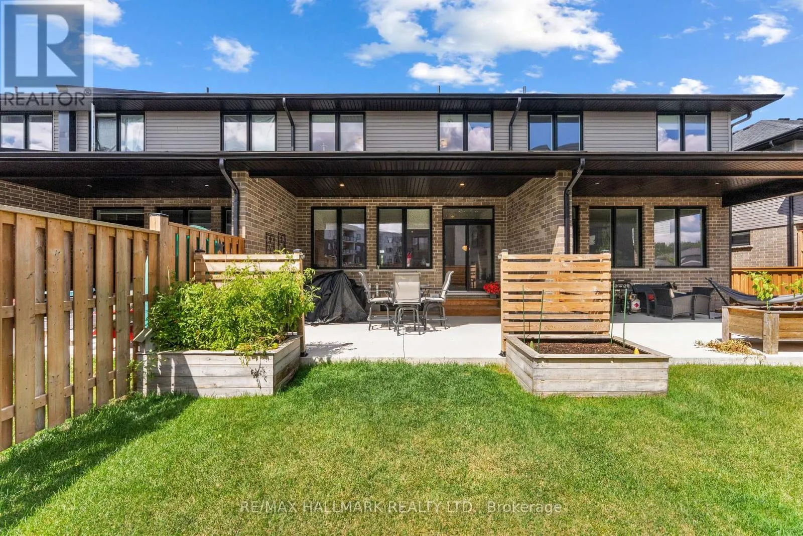 77 REA DRIVE
