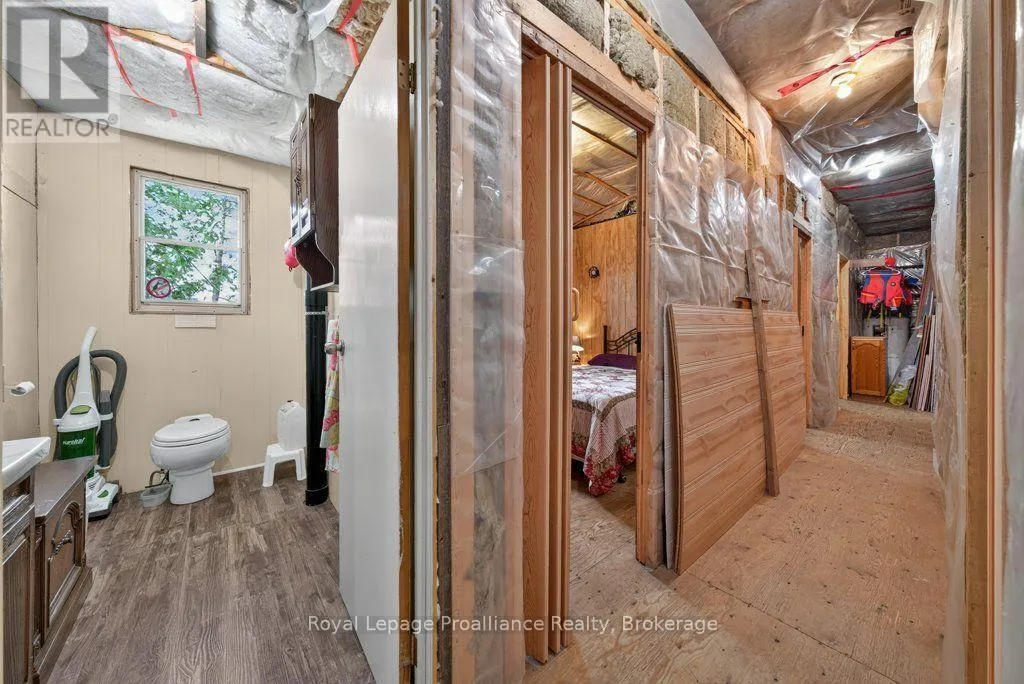 1138 HELEN LANE