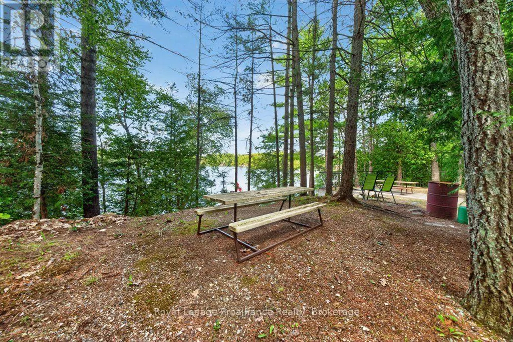 1138 HELEN LANE