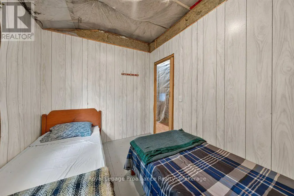 1138 HELEN LANE