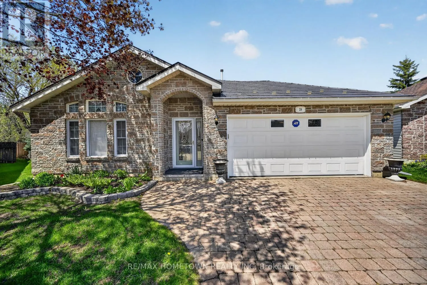 24 REGENCY PLACE