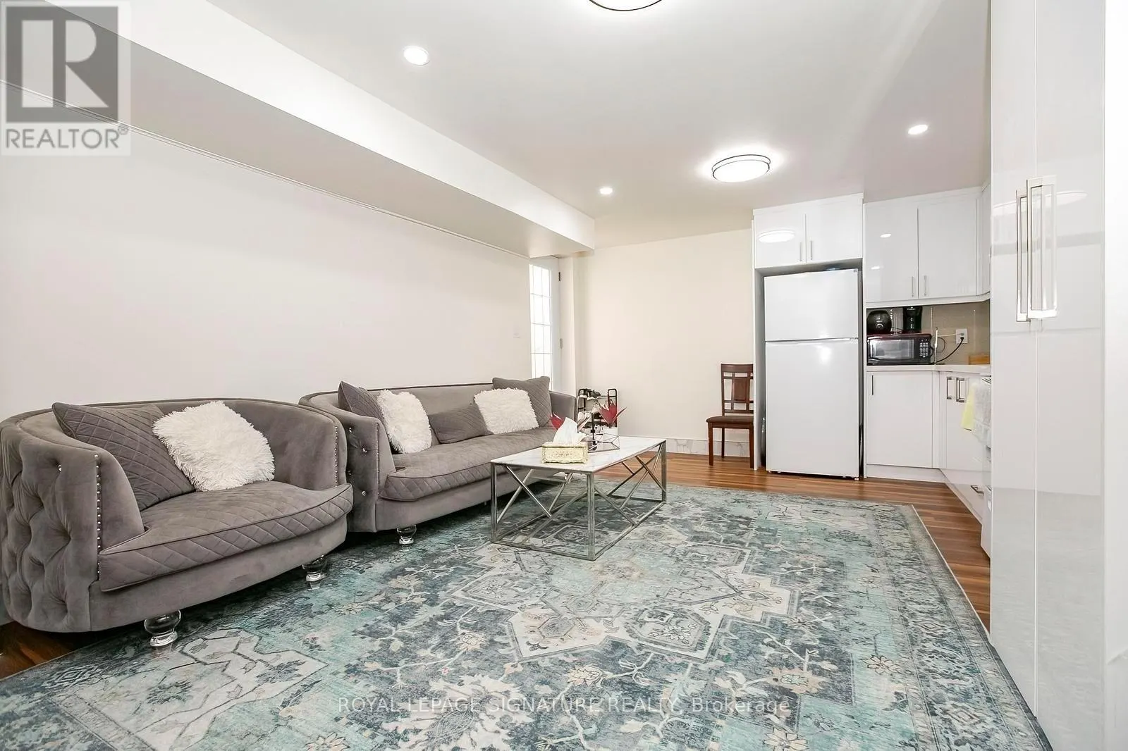 107 GLENCLIFFE COURT