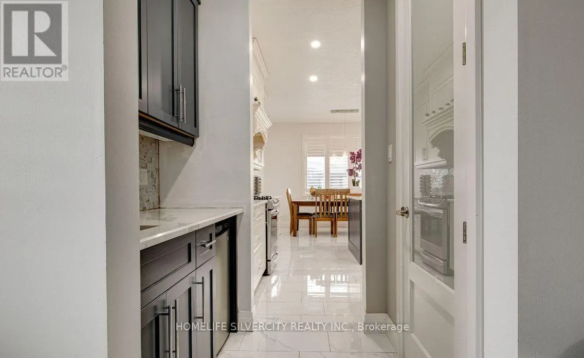 552 MASTERS DRIVE