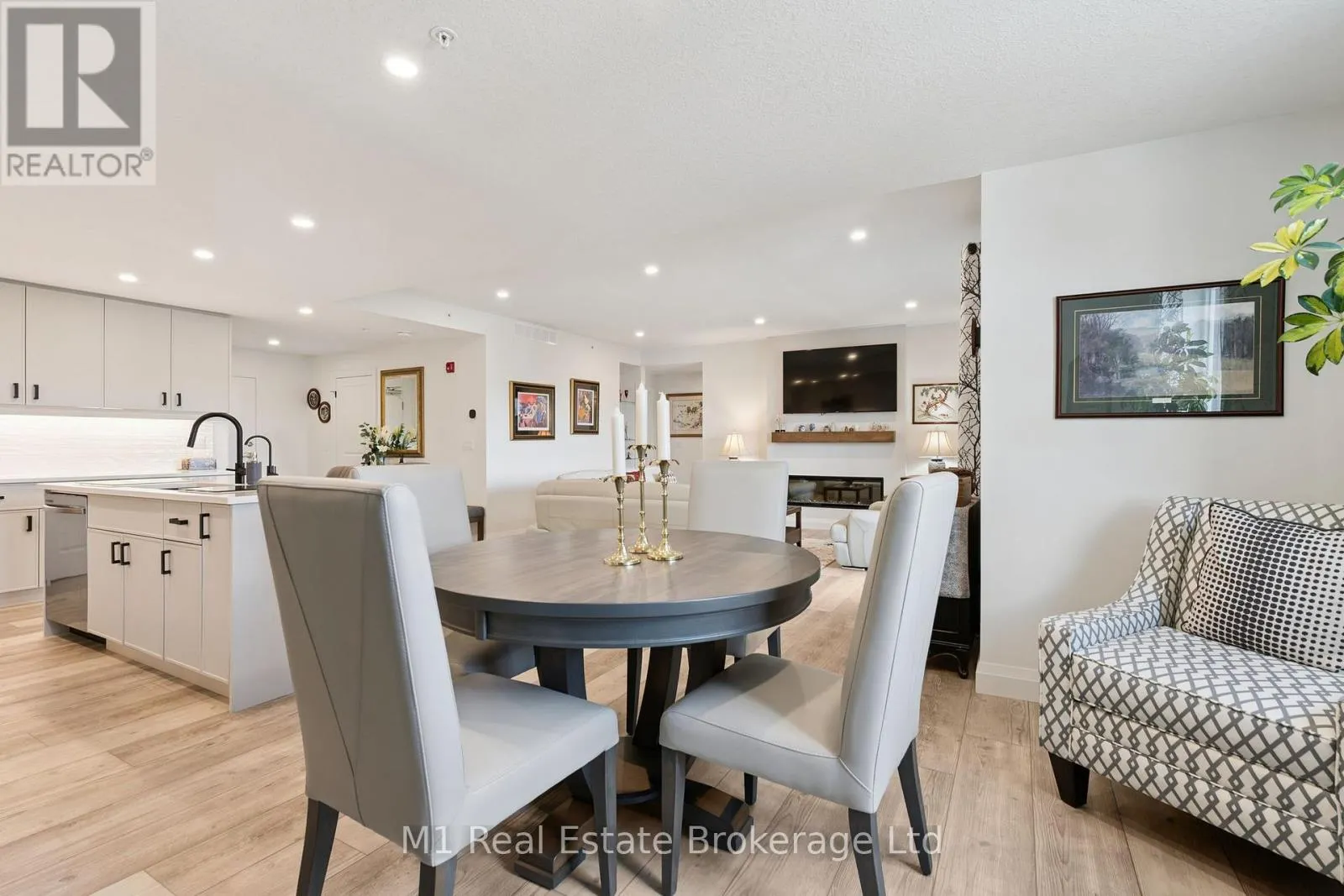 411 - 99B FARLEY ROAD #411