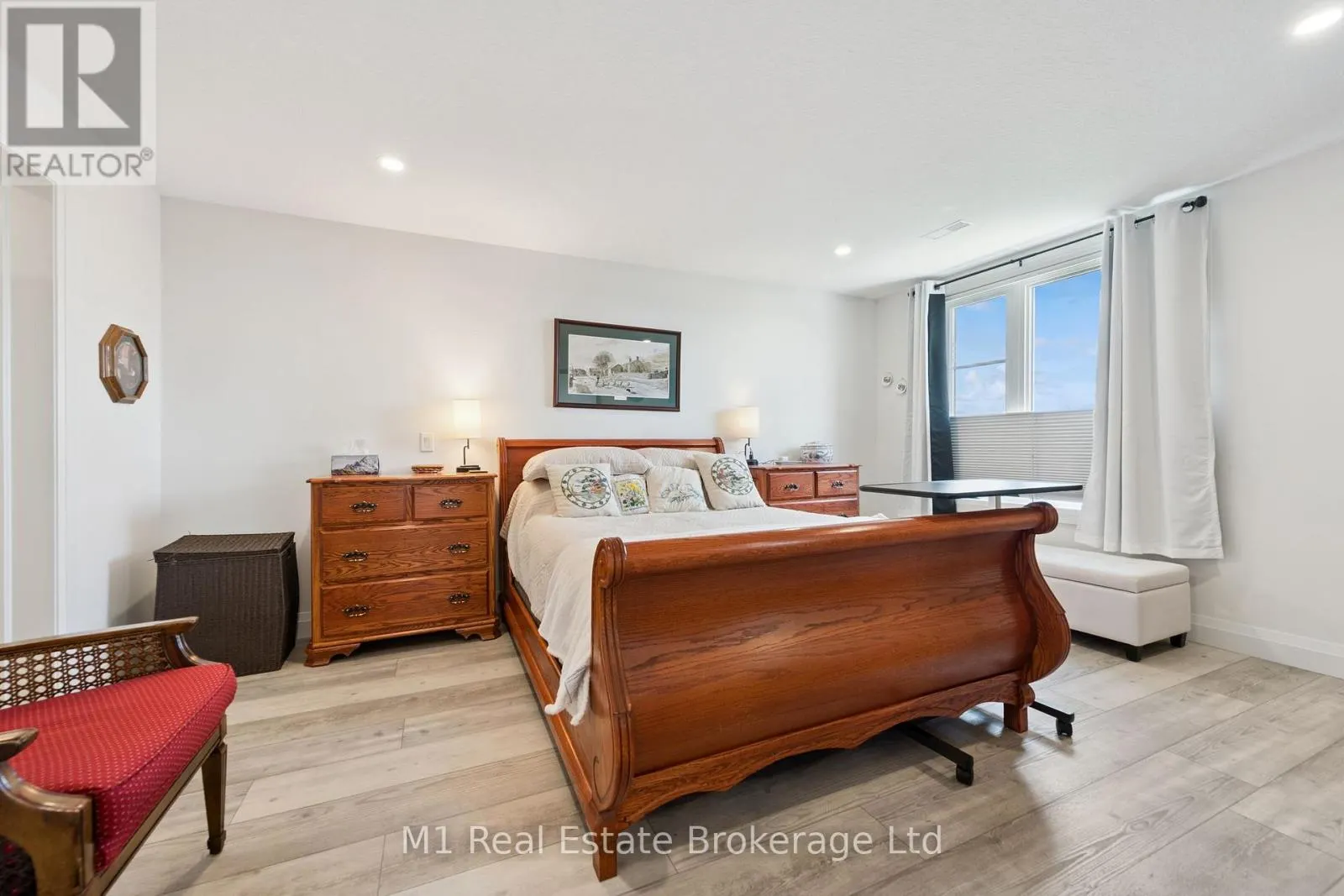 411 - 99B FARLEY ROAD #411