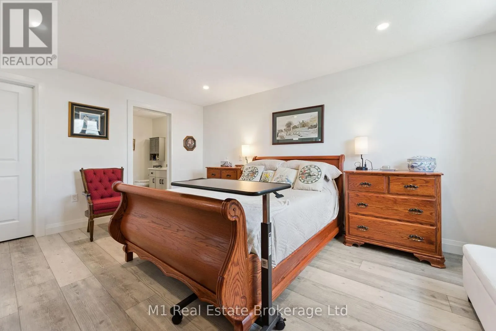 411 - 99B FARLEY ROAD #411