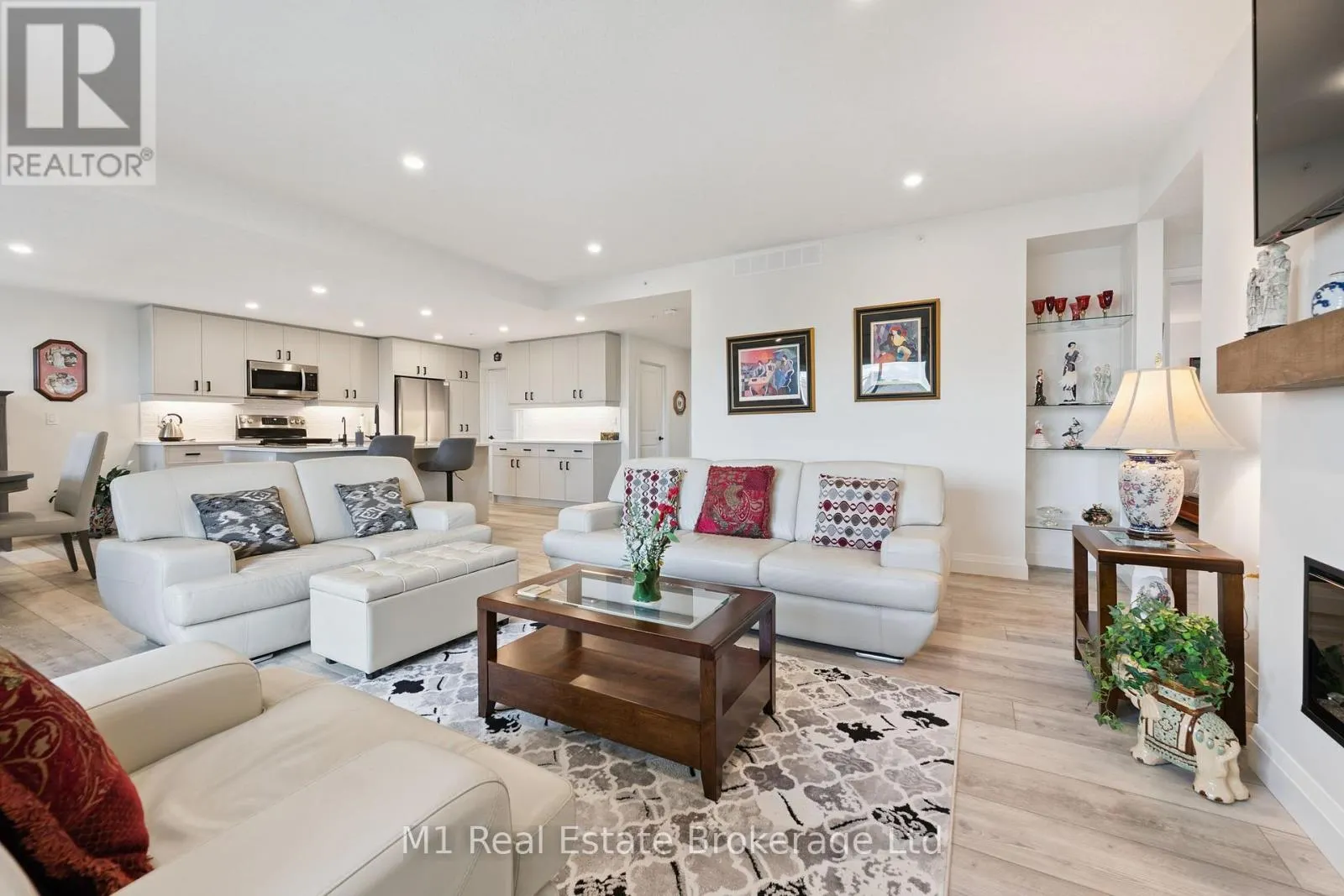 411 - 99B FARLEY ROAD #411