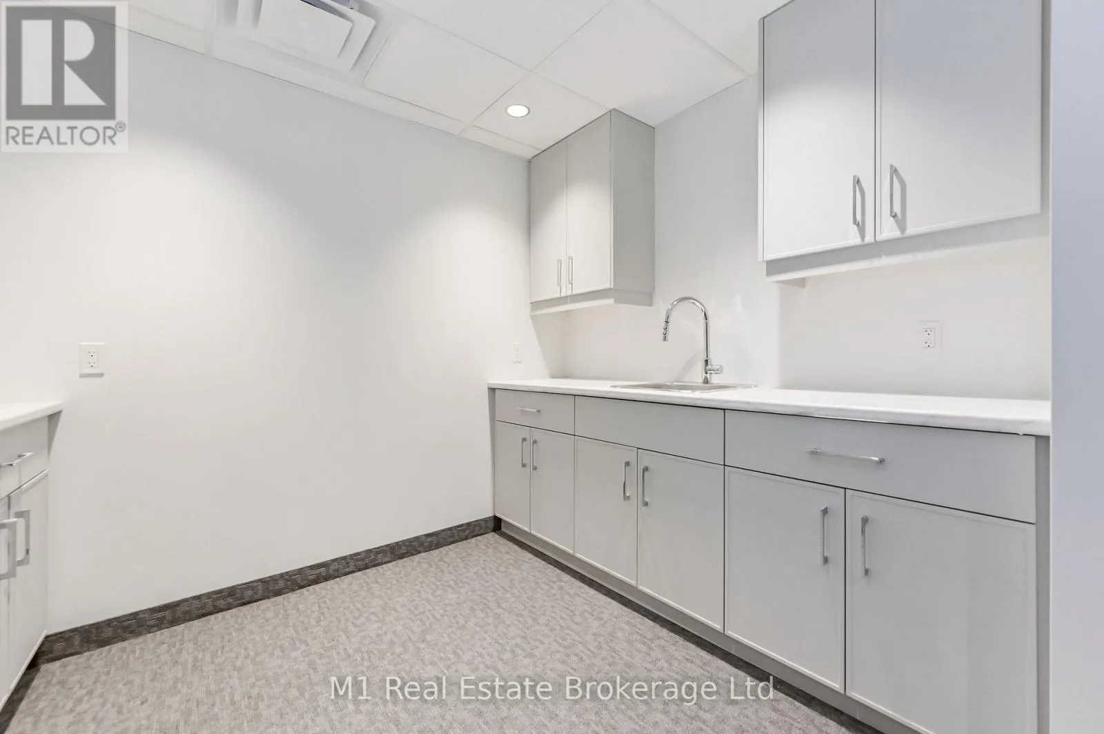 411 - 99B FARLEY ROAD #411
