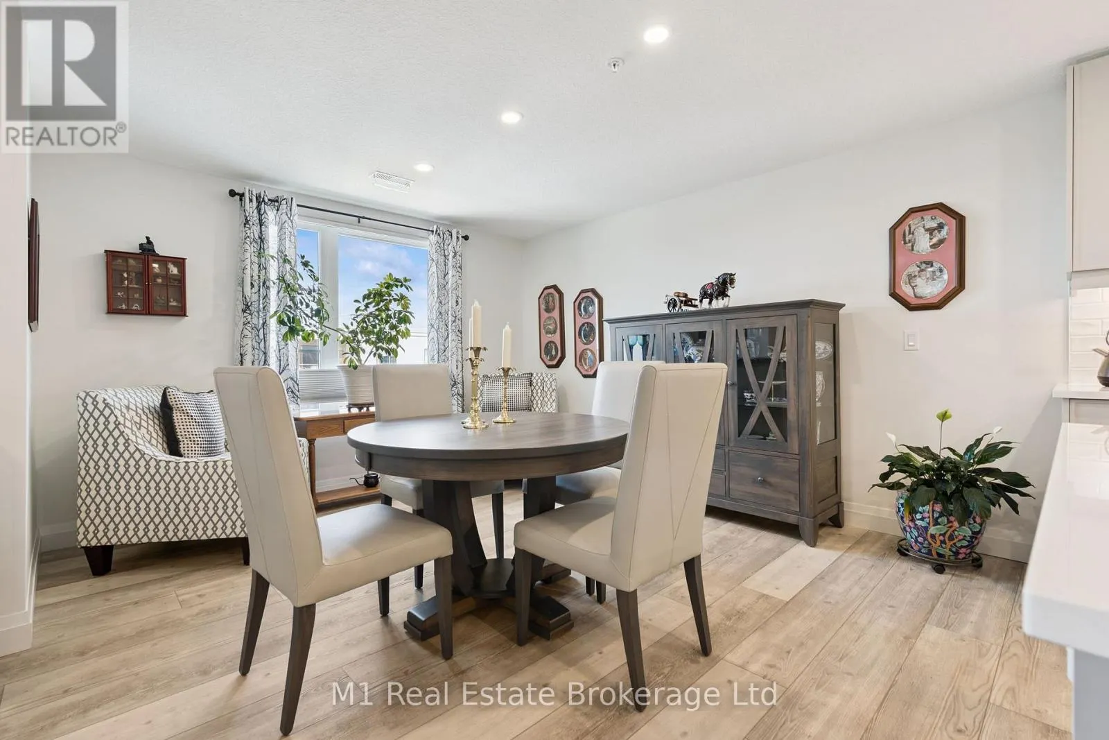411 - 99B FARLEY ROAD #411