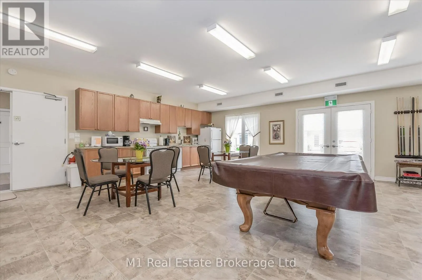 104 - 760 WOODHILL DRIVE #104