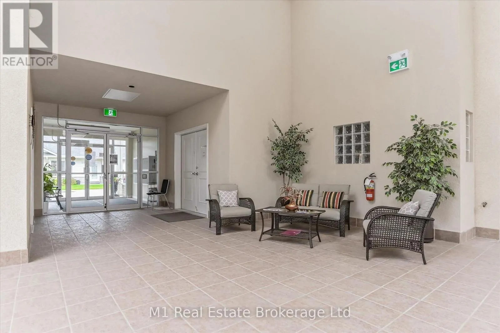 104 - 760 WOODHILL DRIVE #104