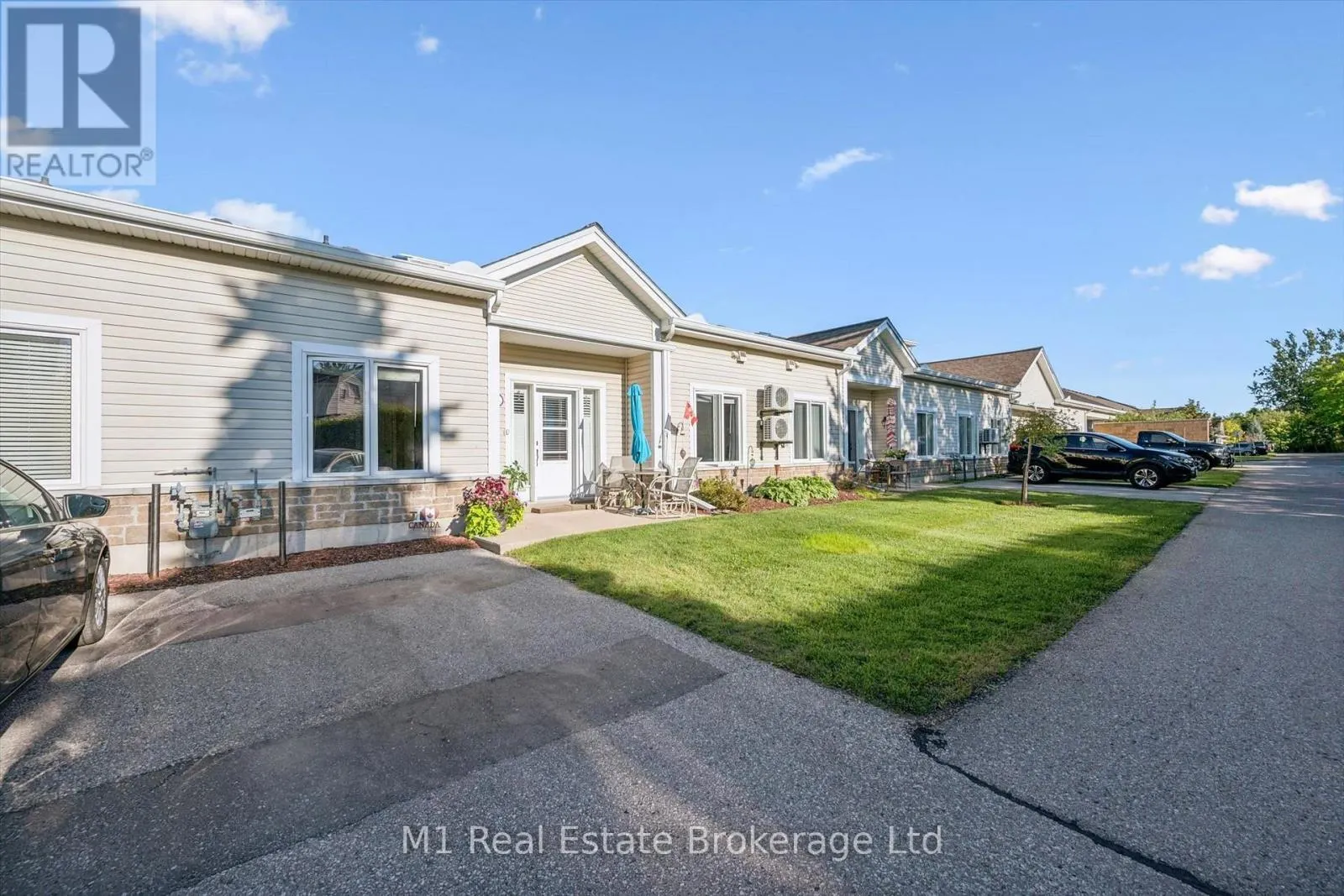 104 - 760 WOODHILL DRIVE #104
