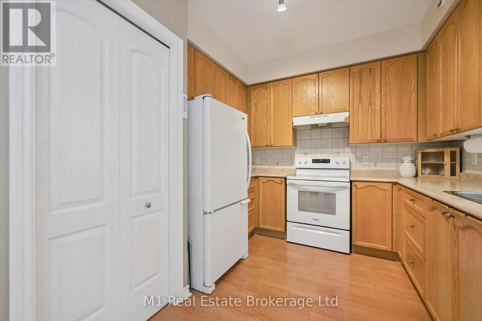 104 - 760 WOODHILL DRIVE #104