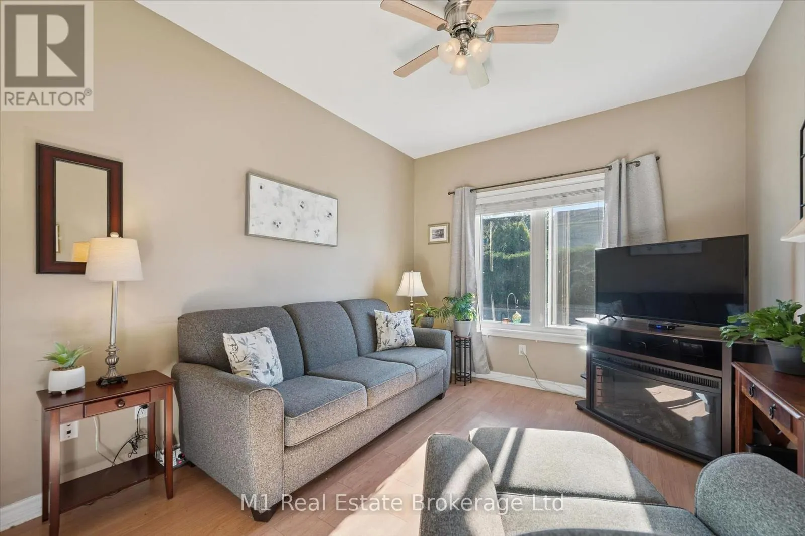 104 - 760 WOODHILL DRIVE #104