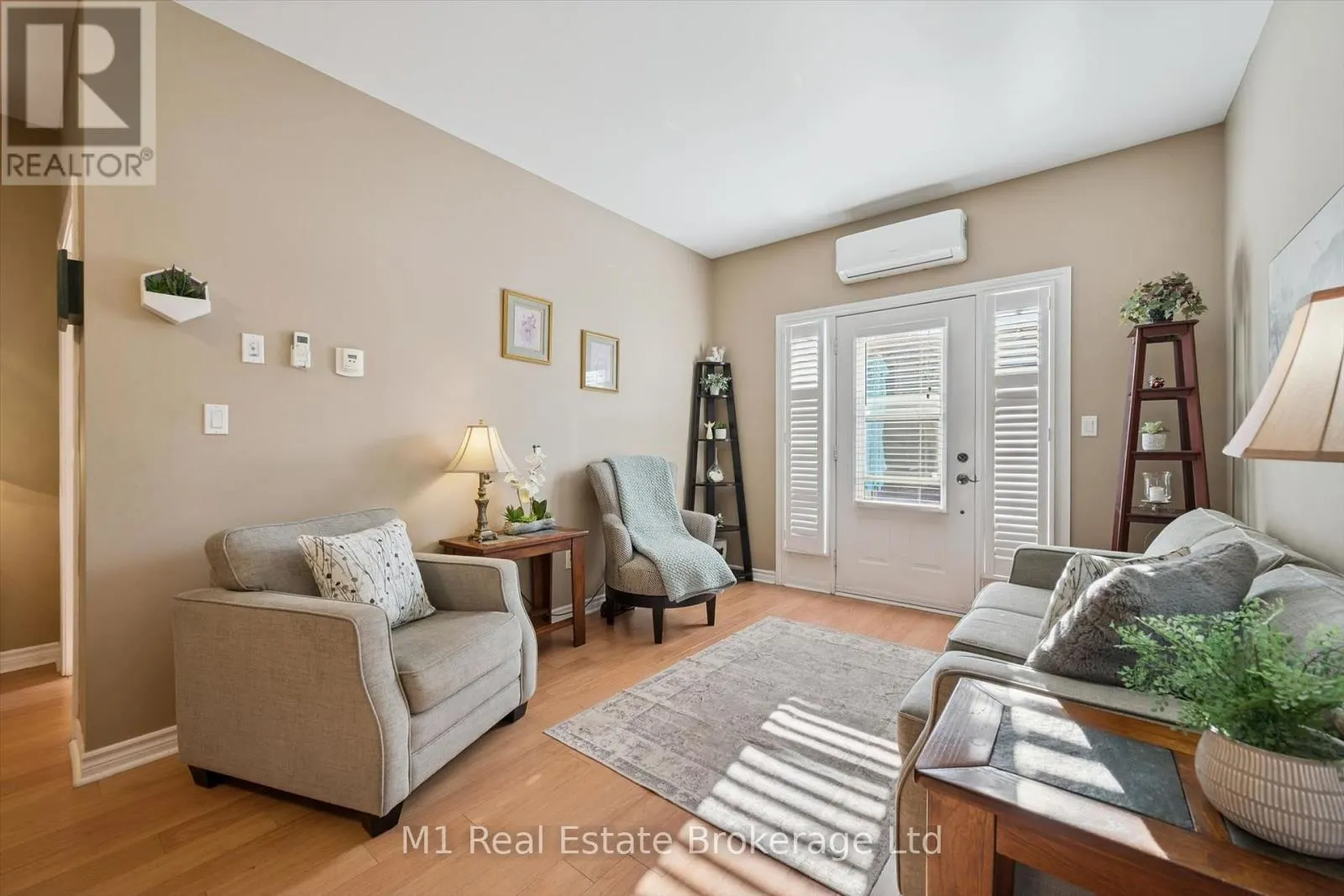104 - 760 WOODHILL DRIVE #104